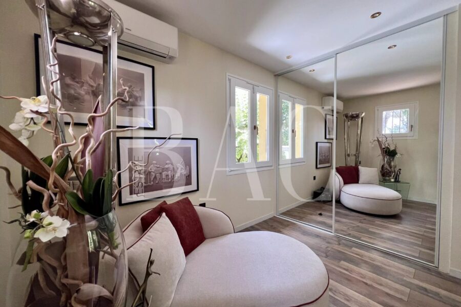 Maison à vendre à Cannes — Vue parc & jardin — photo 9