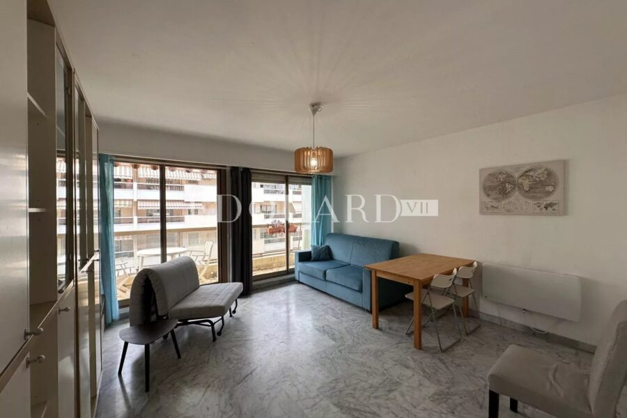 Appartement à vendre à Menton — Vue sur la ville — photo 2