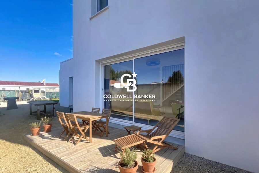 Maison à vendre à Longeville-sur-Mer — Vue sur la ville — photo 2