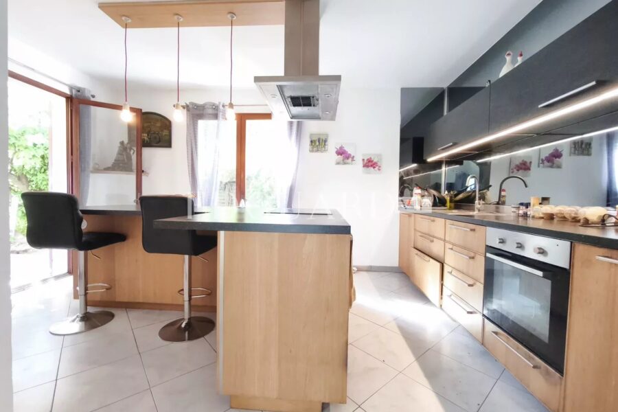 Maison à vendre à Sainte-Agnès — Vue mer — photo 12