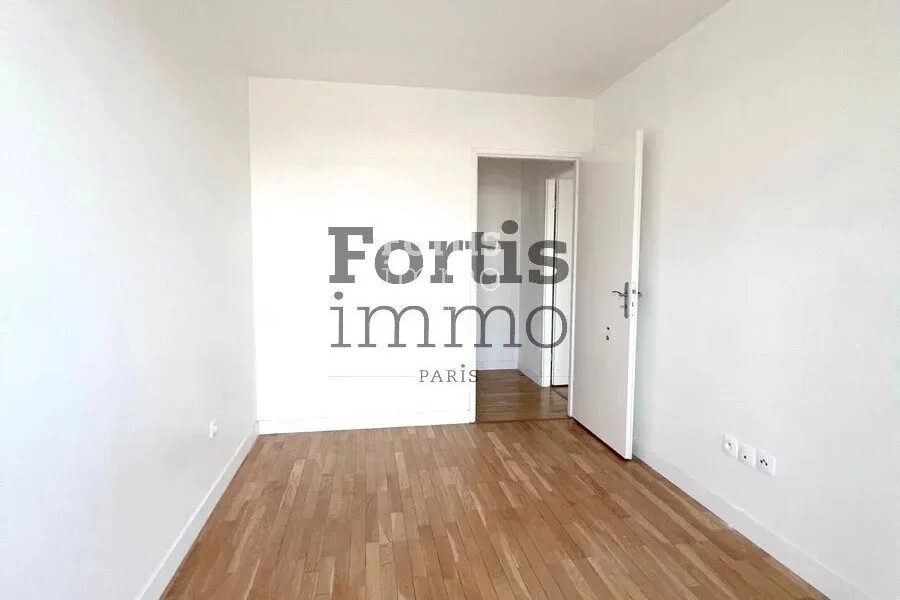 Appartement à vendre à Asnières-sur-Seine — Vue sur la ville — photo 17