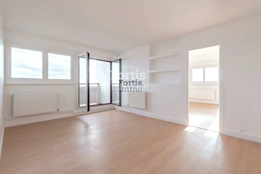 Appartement à vendre à Paris 15e arrondissement — Vue sur la ville — photo 3