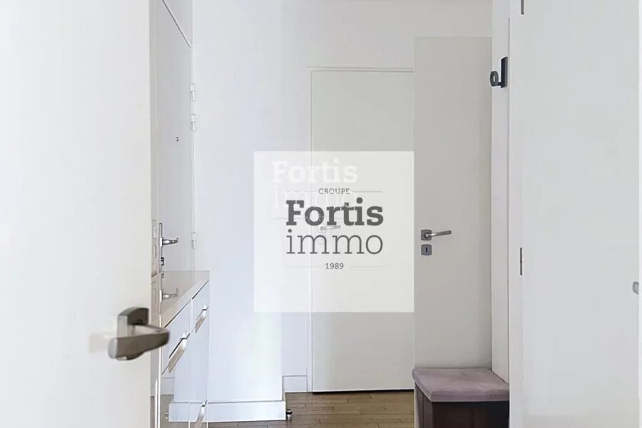 Appartement à vendre à Paris 13e arrondissement — Vue sur la ville — photo 8