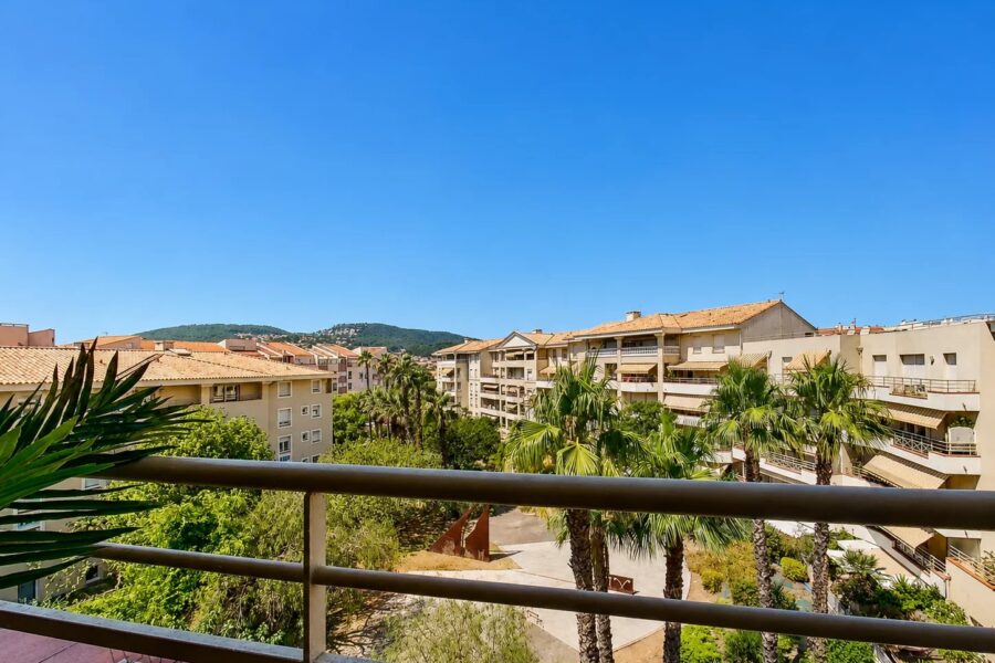 Appartement à vendre à Hyères — Vue parc & jardin — photo 1