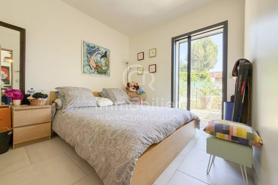 Maison à vendre à Cannes — Vue parc & jardin — photo 9
