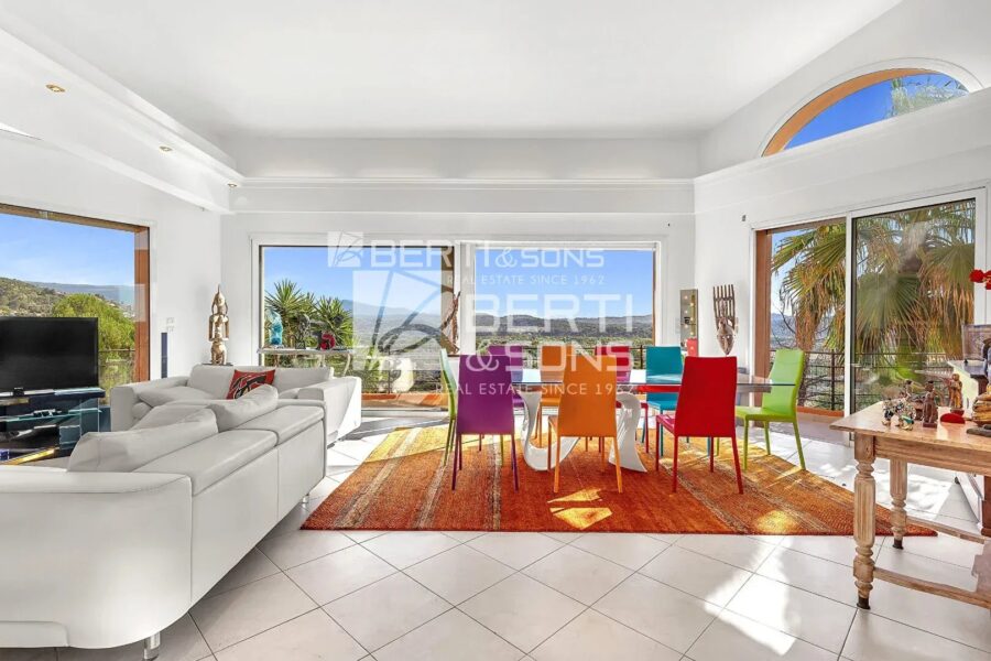Maison à vendre à Mandelieu-la-Napoule — Vue mer — photo 4