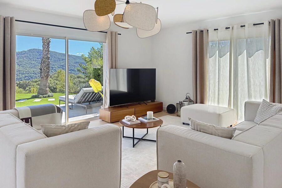 Maison à vendre à Les Adrets-de-l&rsquo;Estérel — Vue montagne — photo 15