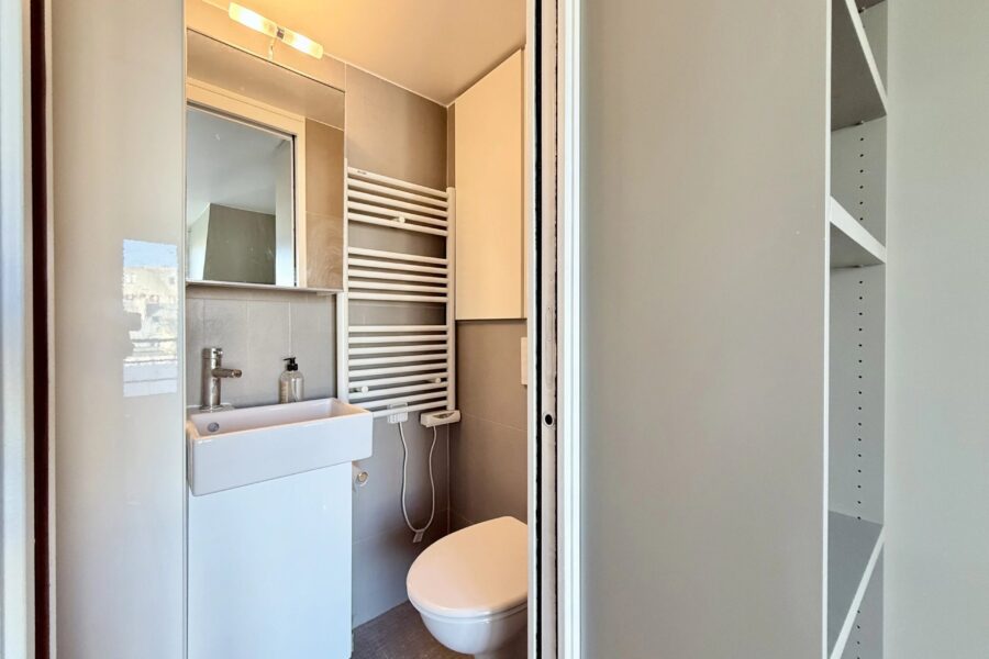 Appartement à vendre à Paris 9e arrondissement — Vue sur la ville — photo 9