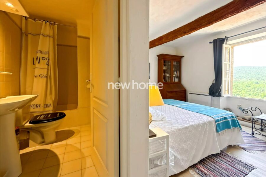 Appartement à vendre à Bagnols-en-Forêt — Vue montagne — photo 5