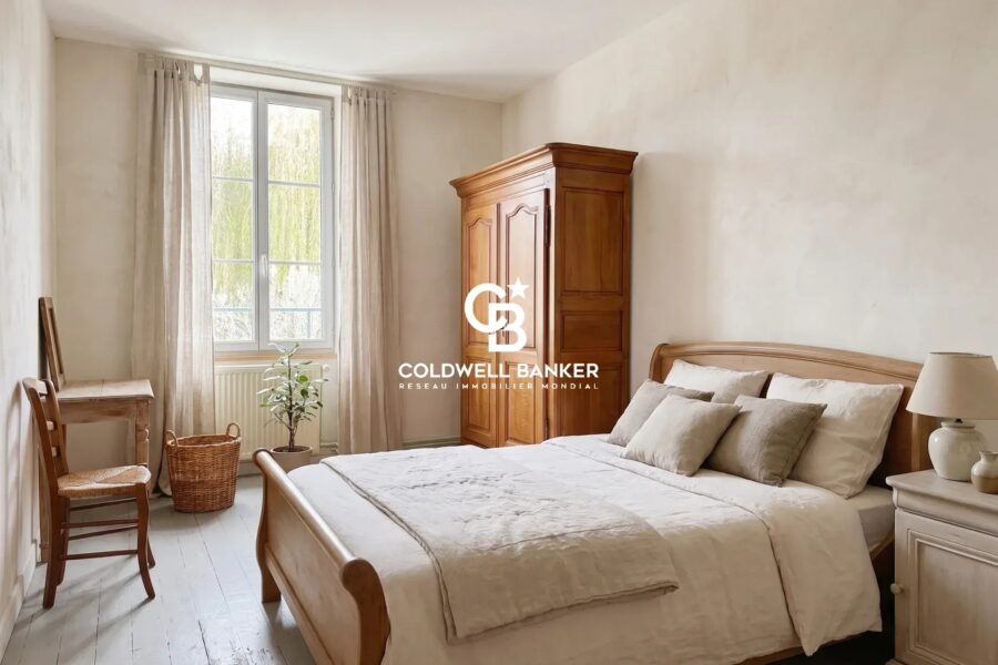 Maison à vendre à Saint-Martin-de-Juillers — Vue parc & jardin — photo 17