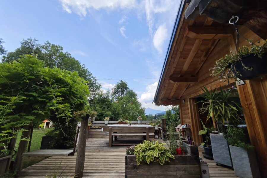 Maison à vendre à Arâches-la-Frasse — Vue montagne — photo 1