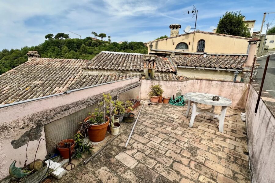 Maison à vendre à Cagnes-sur-Mer — Vue montagne — photo 6
