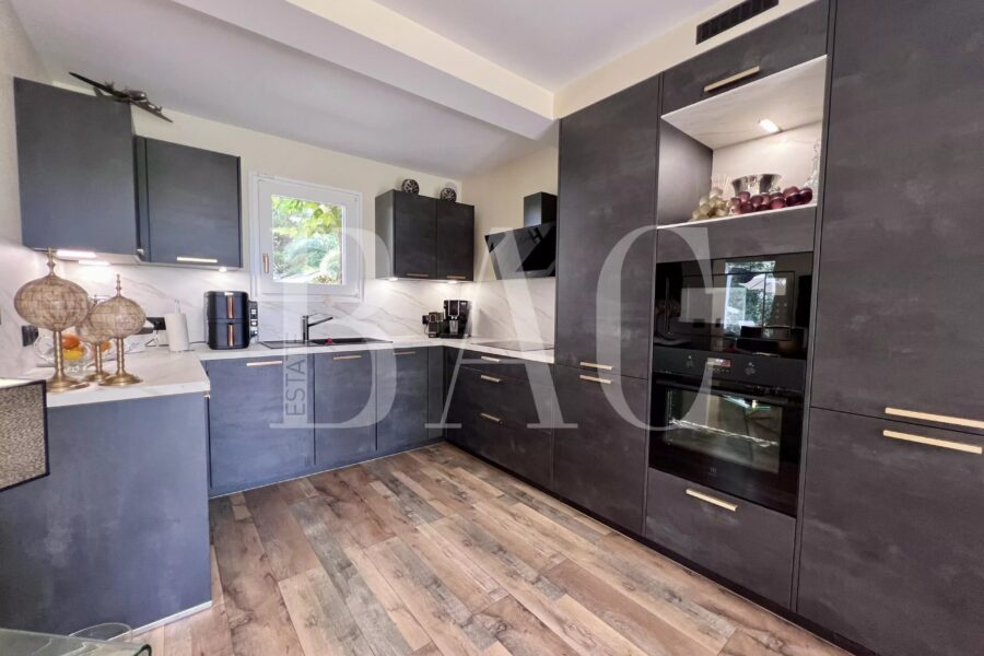 Maison à vendre à Cannes — Vue parc & jardin — photo 4