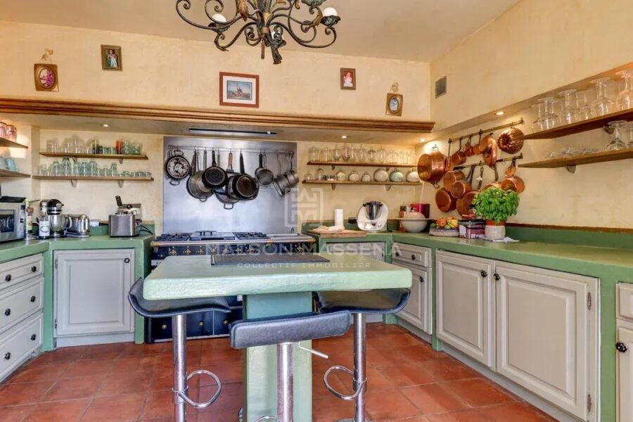 Maison à vendre à La Roquette-sur-Var — Vue montagne — photo 16