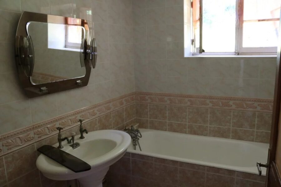 Maison à vendre à Saint-Didier-sur-Arroux — Vue montagne — photo 10