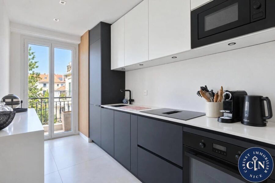 Appartement à vendre à Nice — Vue sur la ville — photo 6