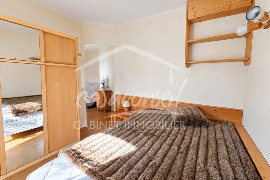 Appartement à vendre à Chamonix-Mont-Blanc — Vue montagne — photo 5