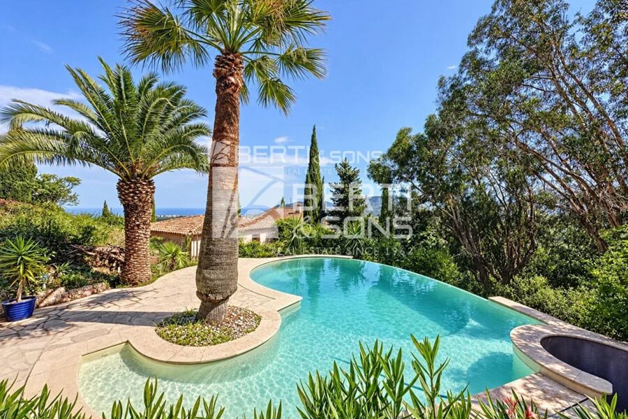 Maison à vendre à Mandelieu-la-Napoule — Vue mer — photo 2