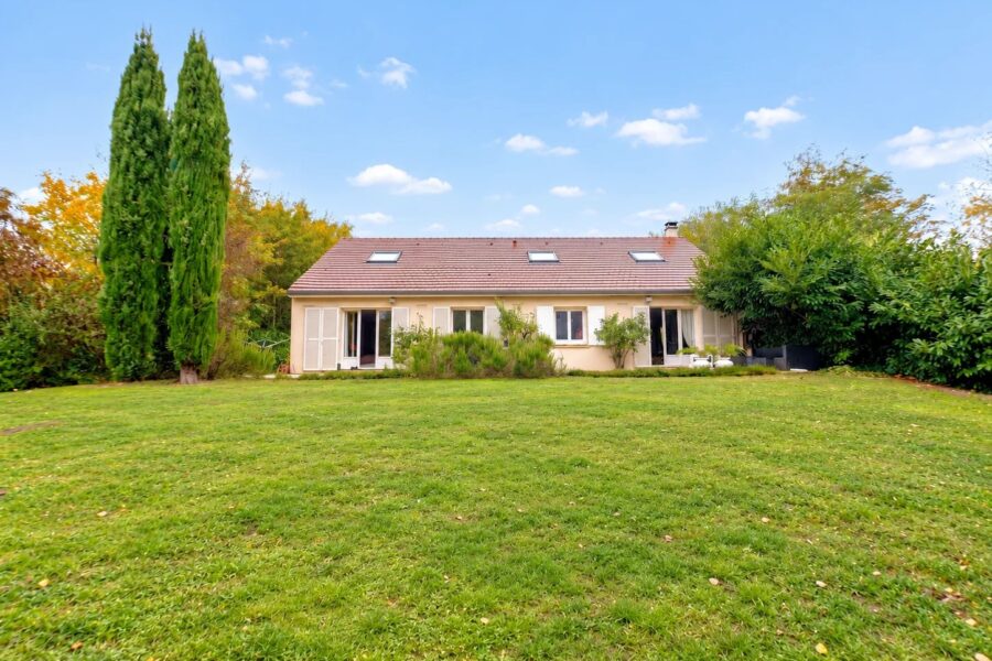 Maison à vendre à Louveciennes — Vue parc & jardin — photo 3