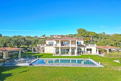 Maison à vendre à Roquefort-les-Pins