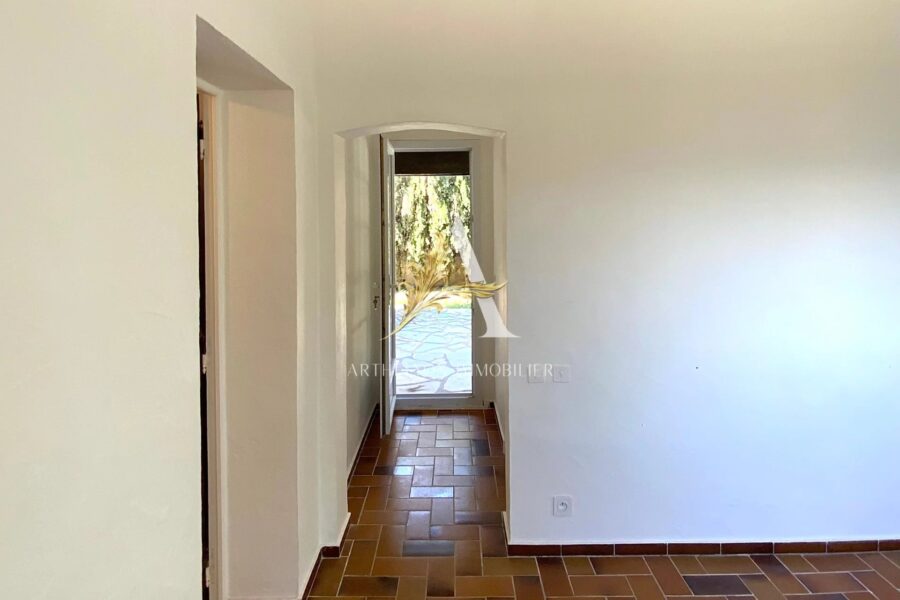 Maison à vendre à Sainte-Maxime — Vue mer — photo 16