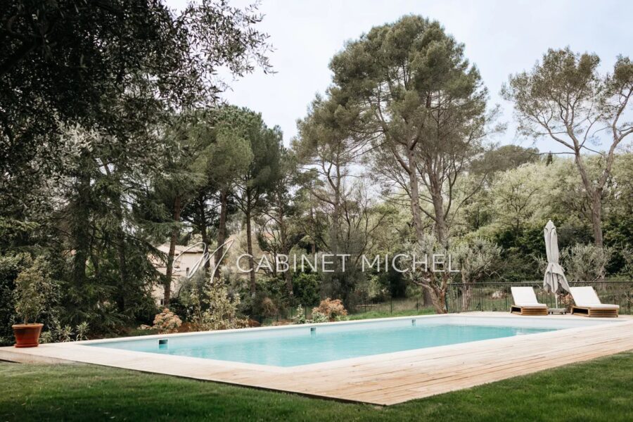 Maison à vendre à Roquefort-les-Pins — Vue nature — photo 1