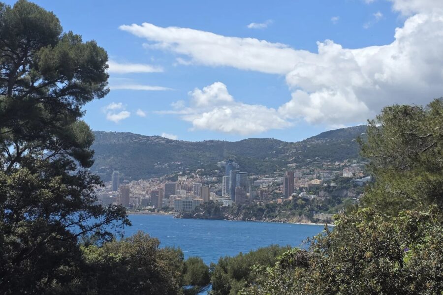 Appartement à vendre à Roquebrune-Cap-Martin — Vue mer — photo 1