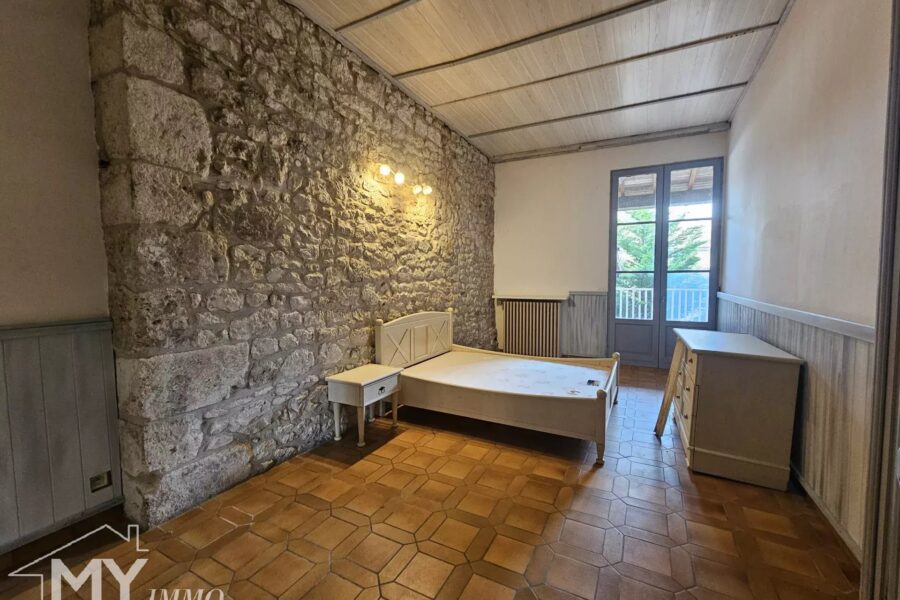 Maison à vendre à Sainte-Foy-la-Grande — Vue parc & jardin — photo 11
