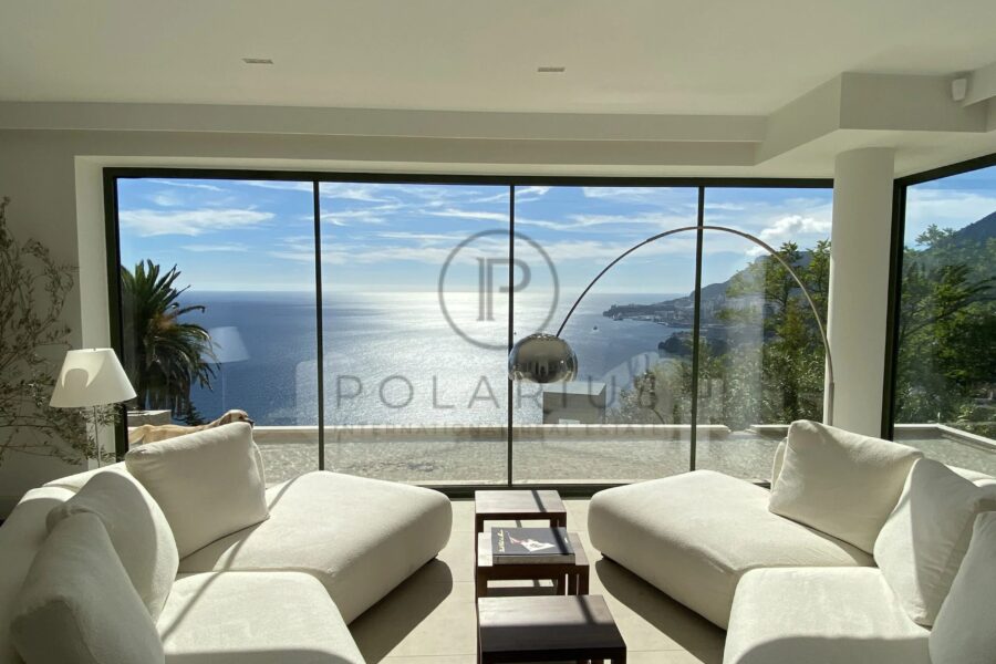 Maison en location vacances à Roquebrune-Cap-Martin — Vue mer — photo 4