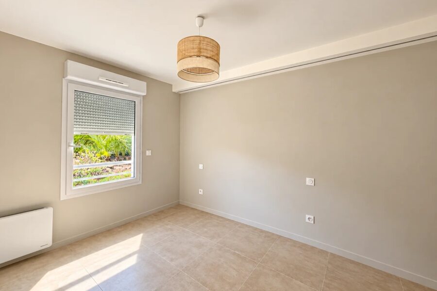 Appartement à vendre à Saint-Raphaël — Vue parc & jardin — photo 6