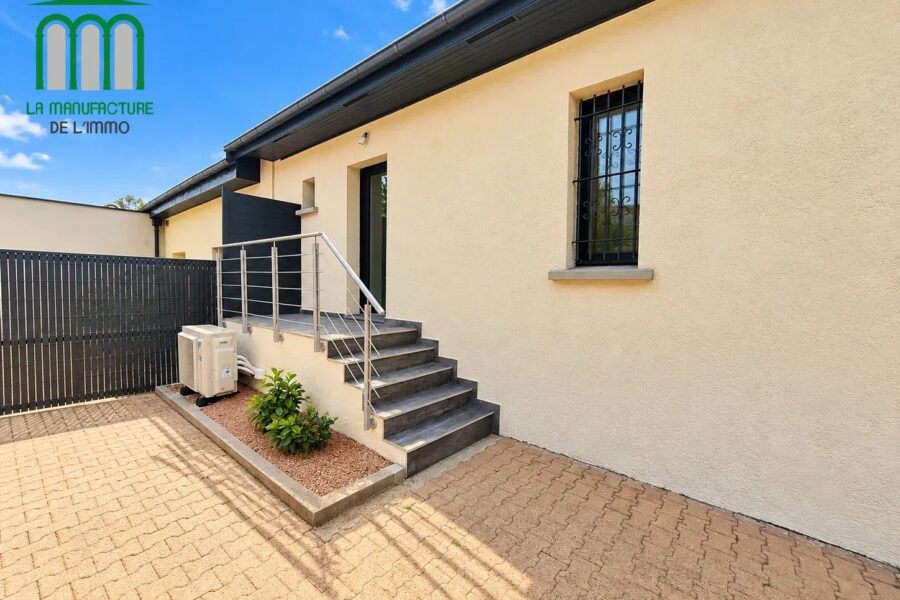Appartement à vendre à Saint-Étienne — Vue sur la ville — photo 3