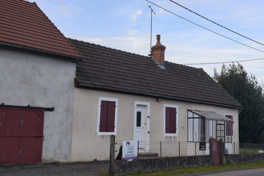 Maison à vendre à Savigny-Poil-Fol — Vue montagne — photo 3
