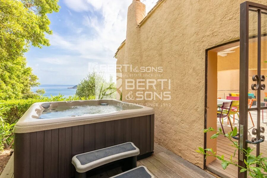 Maison à vendre à Agay — Vue mer — photo 8