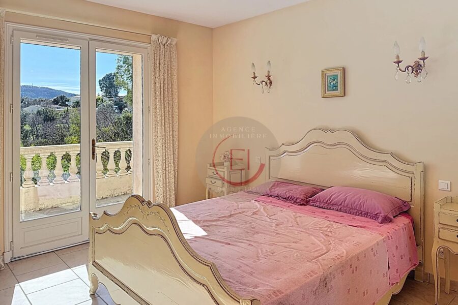 Maison à vendre à Les Adrets-de-l&rsquo;Estérel — Vue mer — photo 17