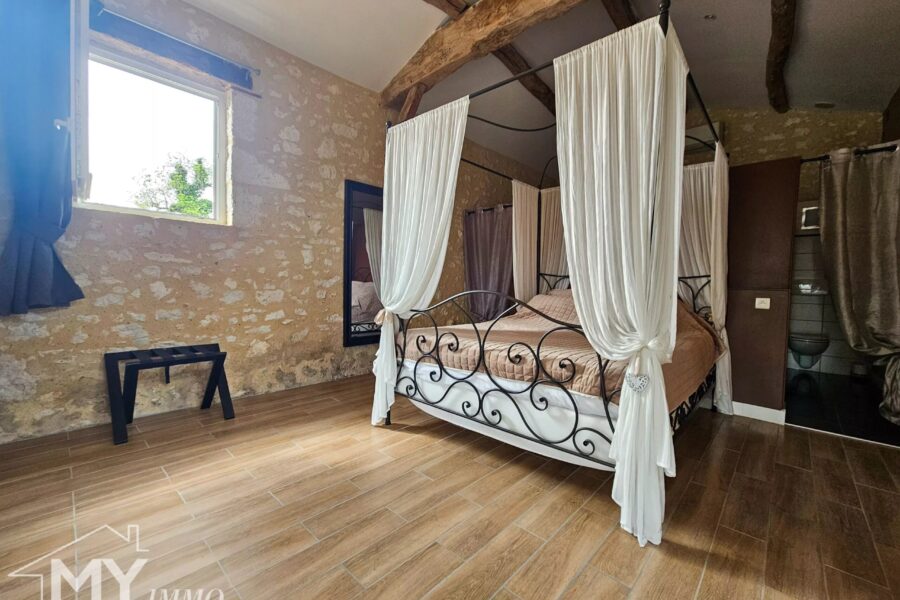 Maison à vendre à Les Lèves-et-Thoumeyragues — Vue montagne — photo 32