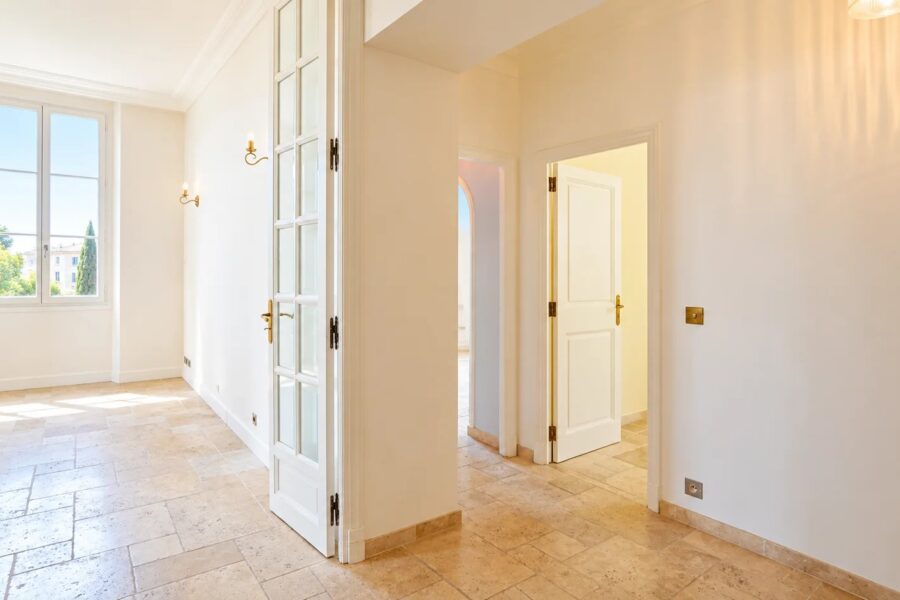 Appartement à vendre à Beaulieu-sur-Mer — Vue mer — photo 8