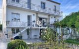 Maison à vendre à Saintes — Vue parc & jardin — photo 2