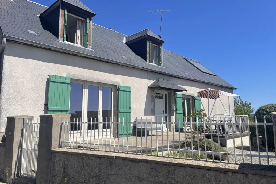 Maison à vendre à Dommartin — Vue montagne — photo 2