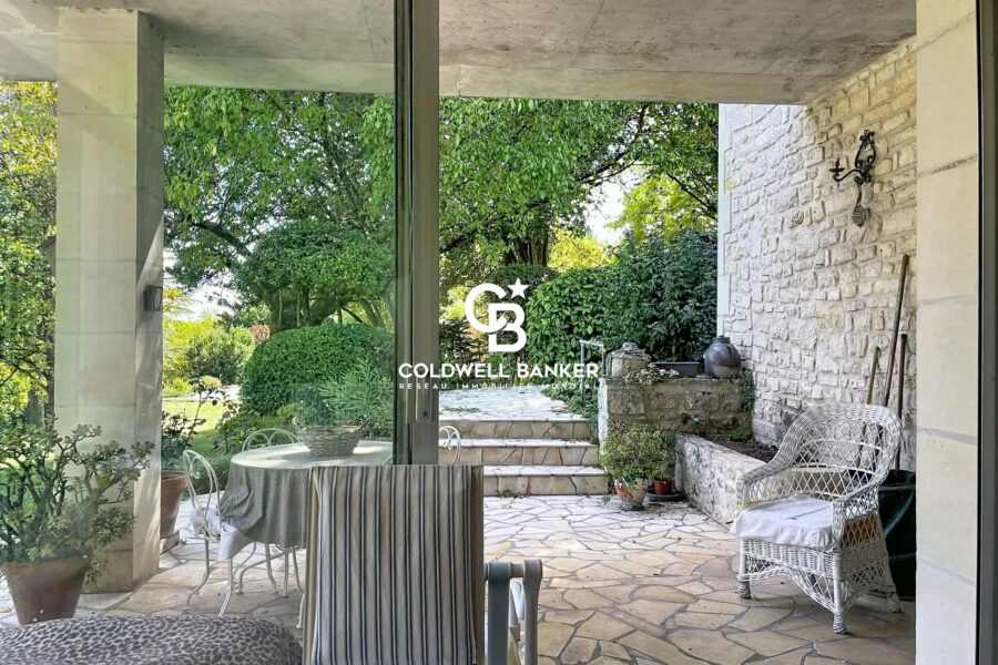 Maison à vendre à Saintes — Vue parc & jardin — photo 8