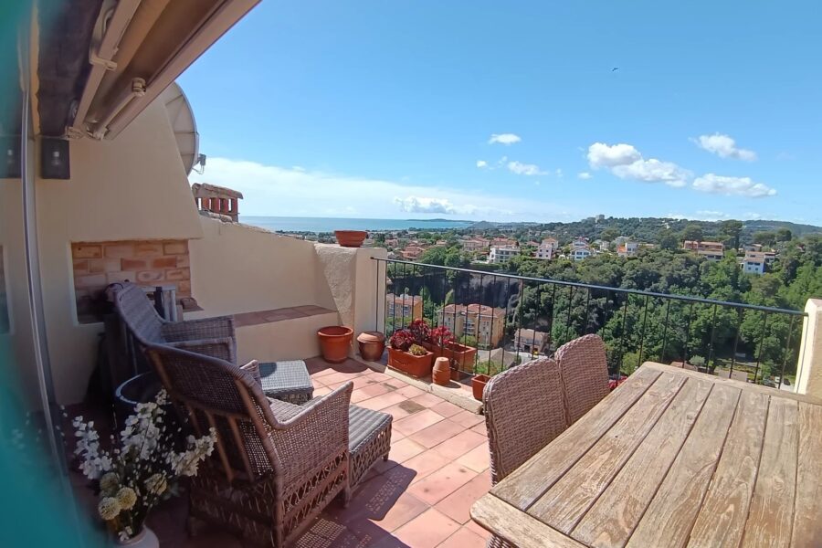 Maison à vendre à Cagnes-sur-Mer — Vue mer — photo 2