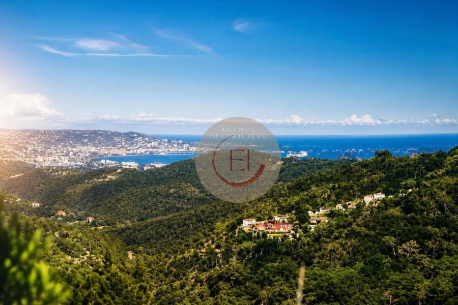 Maison à vendre à Les Adrets-de-l&rsquo;Estérel — Vue mer — photo 1
