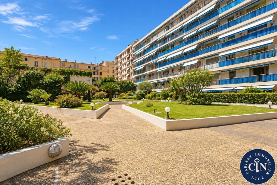 Appartement à vendre à Beaulieu-sur-Mer — Vue nature — photo 9