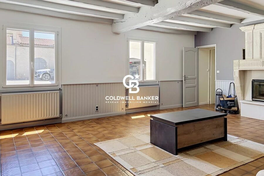 Maison à vendre à Sainte-Lheurine — Vue parc & jardin — photo 23