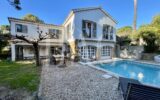 Maison à vendre à Sainte-Maxime — Vue parc & jardin — photo 6