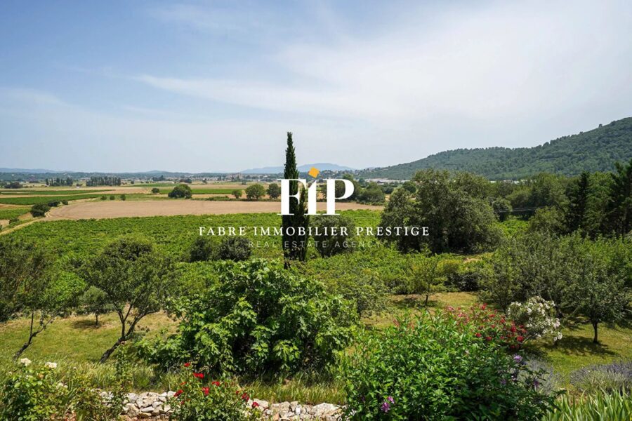 Maison à vendre à Saint-maximin-la-sainte-baume — Vue nature — photo 18