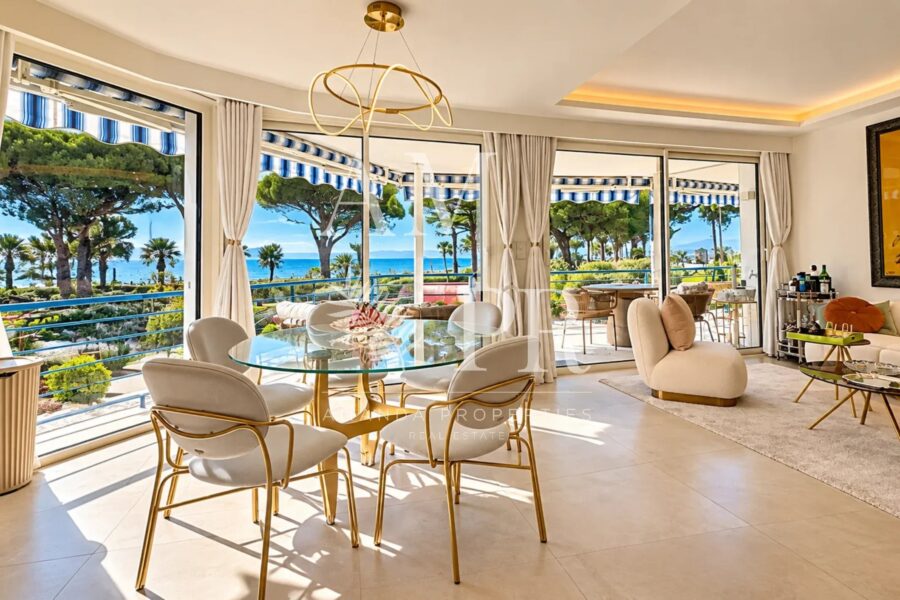 Appartement à vendre à Cannes — Vue mer — photo 1