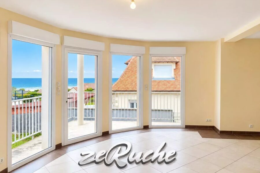 Maison à vendre à Saint-Côme-de-Fresné — Vue mer — photo 2