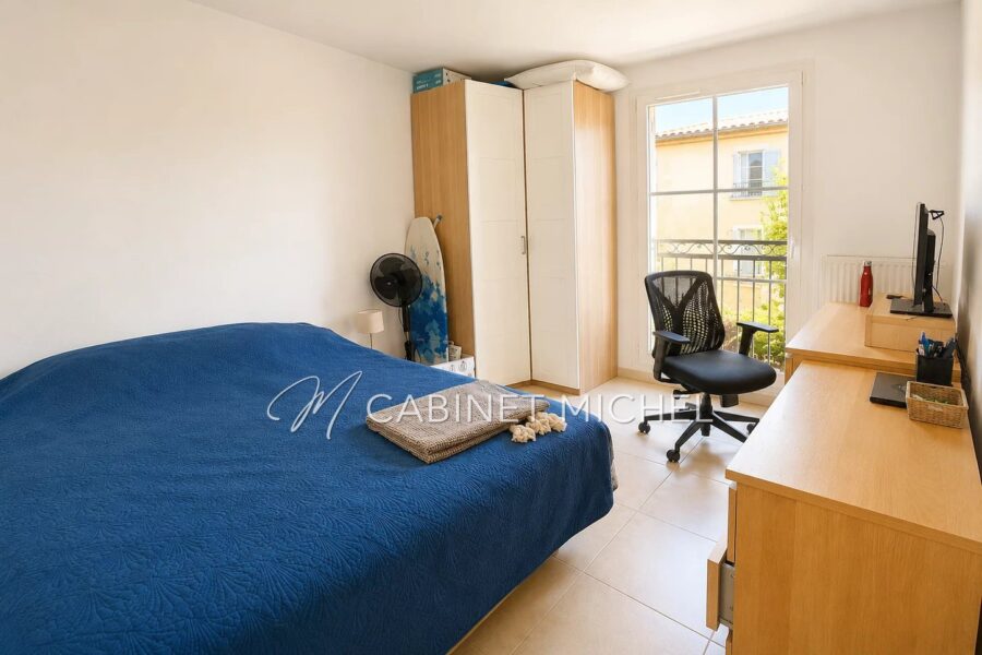 Appartement à vendre à Roquefort-les-Pins — Vue parc & jardin — photo 6
