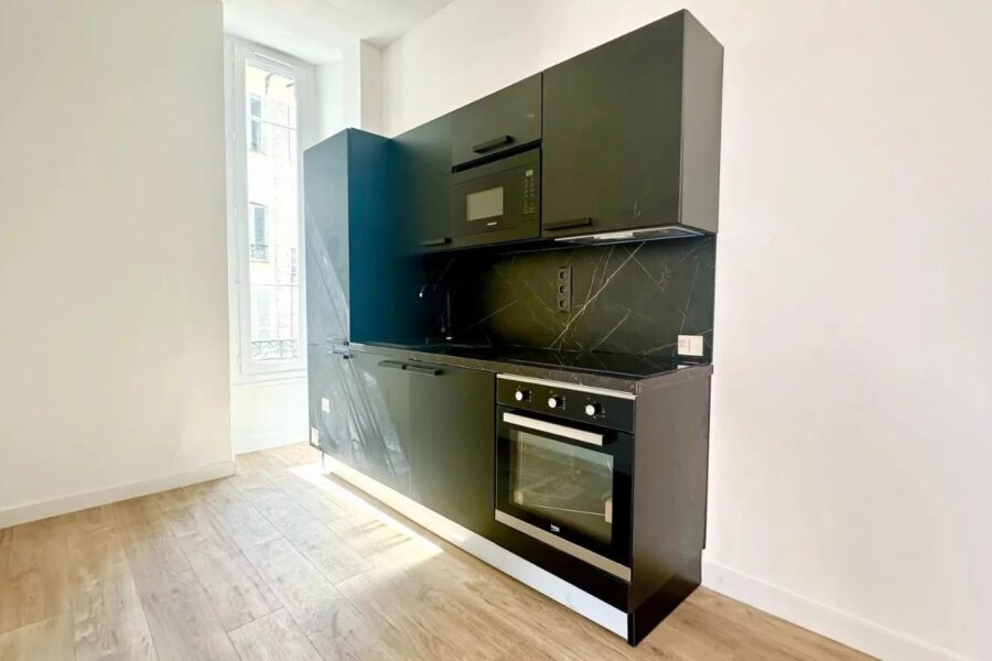 Appartement à vendre à Nice — Vue sur la ville — photo 5