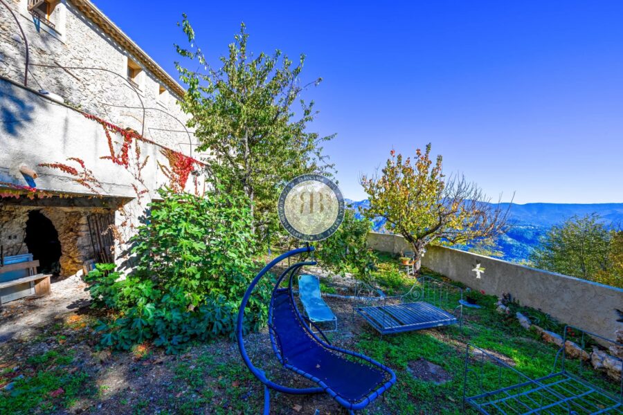 Maison à vendre à Le Broc — Vue montagne — photo 14